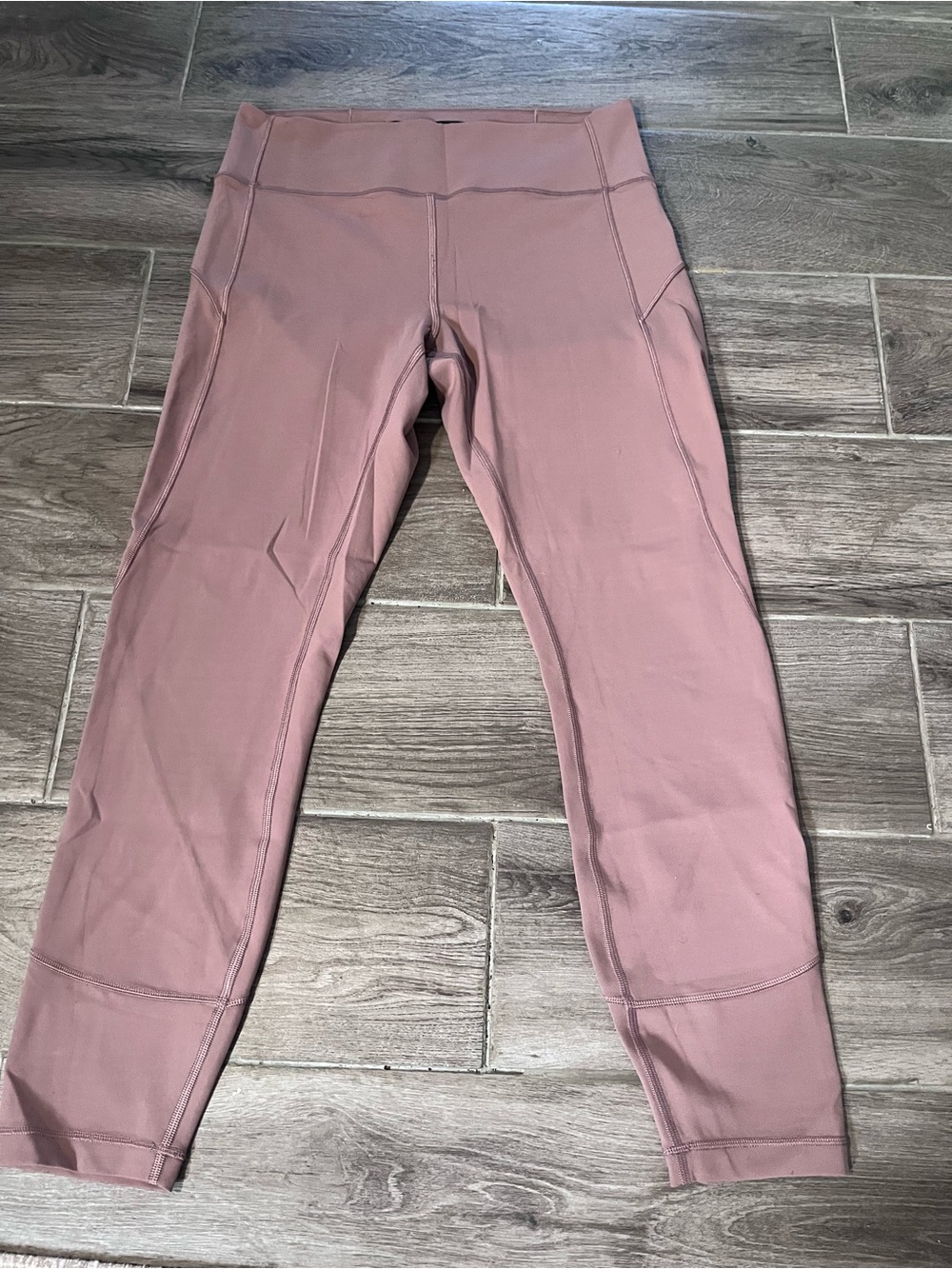 Lululemon Mauve High-Waist Workout Leggings